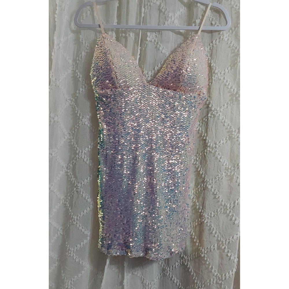 Fashion Nova Iridescent Pink Sequin V-Neck Bodycon Mini Dress Size Medium